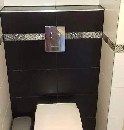 Var-lak Vendeghaz Casa de hóspedes Győr