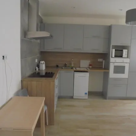 Casa de hóspedes Var-lak Vendeghaz Győr